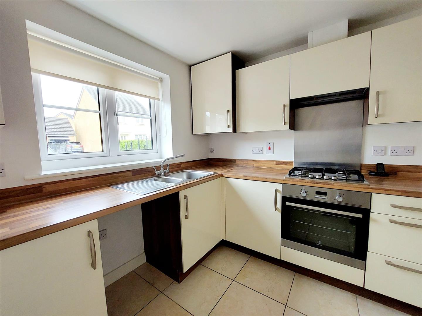 Elm Tree Road, Penllergaer, Swansea, SA4 9FH